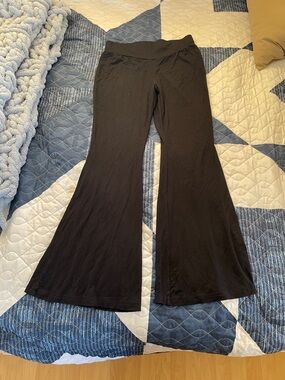 SHEIN Black Flared Leggings